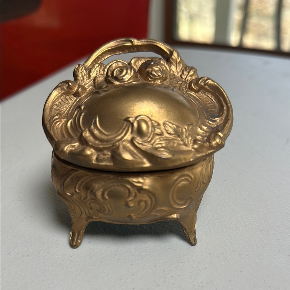 Vintage Gold Tone Art Nouveau Footed Trinket Box Floral Rose Jewelry Casket Red